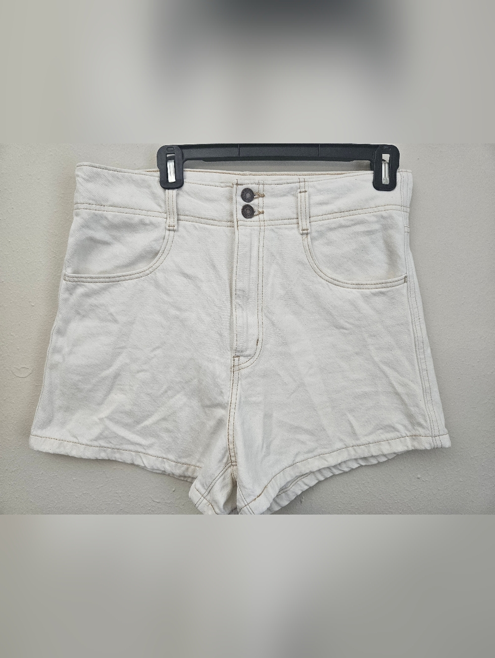 Levi's White Cream High Waisted Mom Shorts
